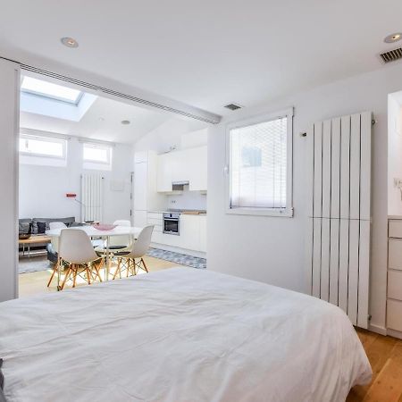 Apartamento De Diseno De Lujo En Lavapies Alquiler Temporal Madrid Dış mekan fotoğraf