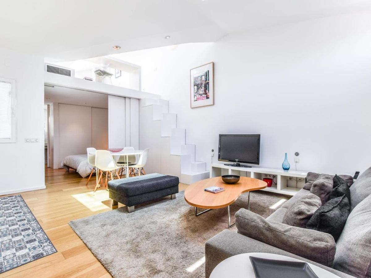 Apartamento De Diseno De Lujo En Lavapies Alquiler Temporal Madrid Dış mekan fotoğraf