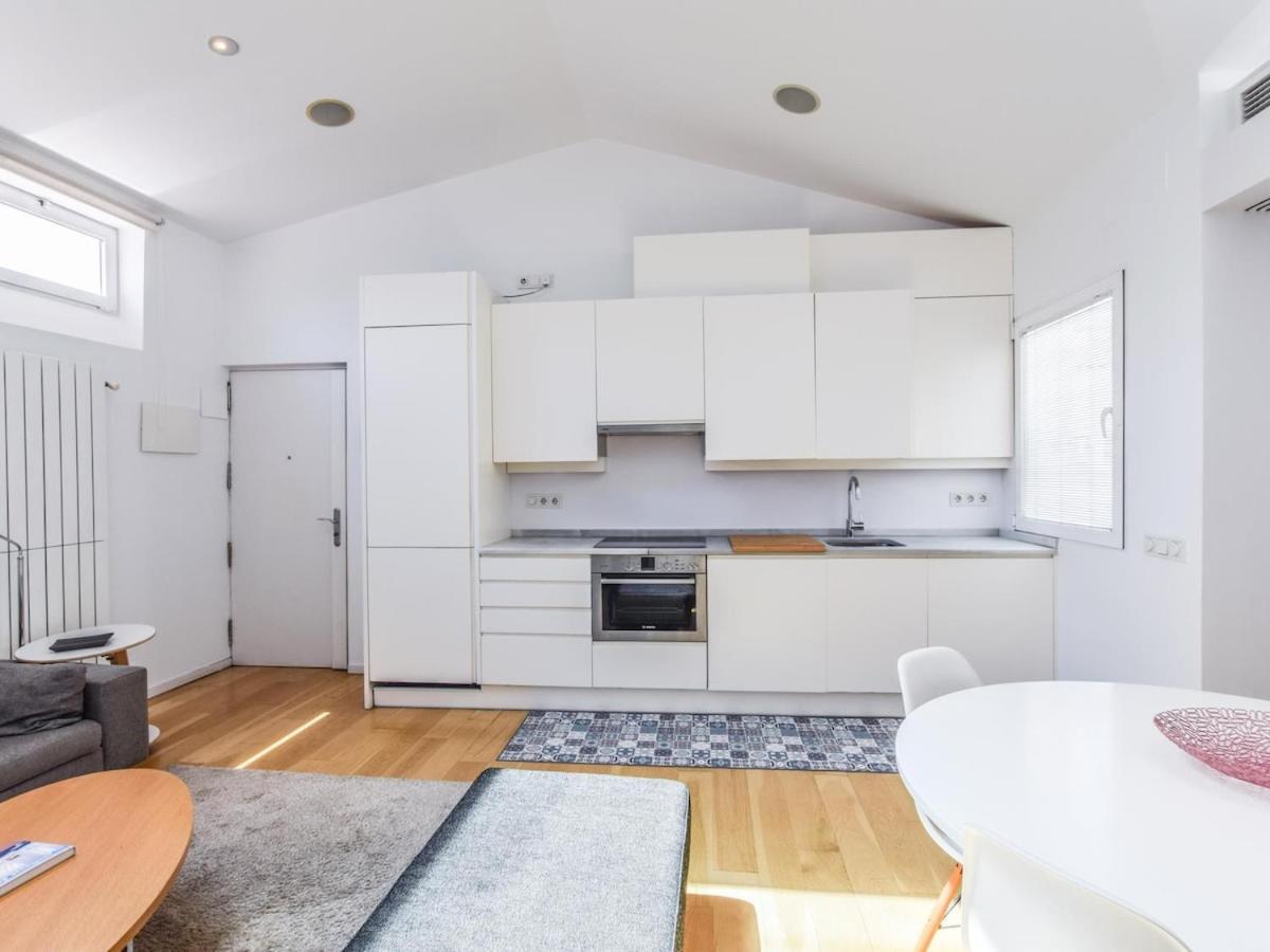 Apartamento De Diseno De Lujo En Lavapies Alquiler Temporal Madrid Dış mekan fotoğraf