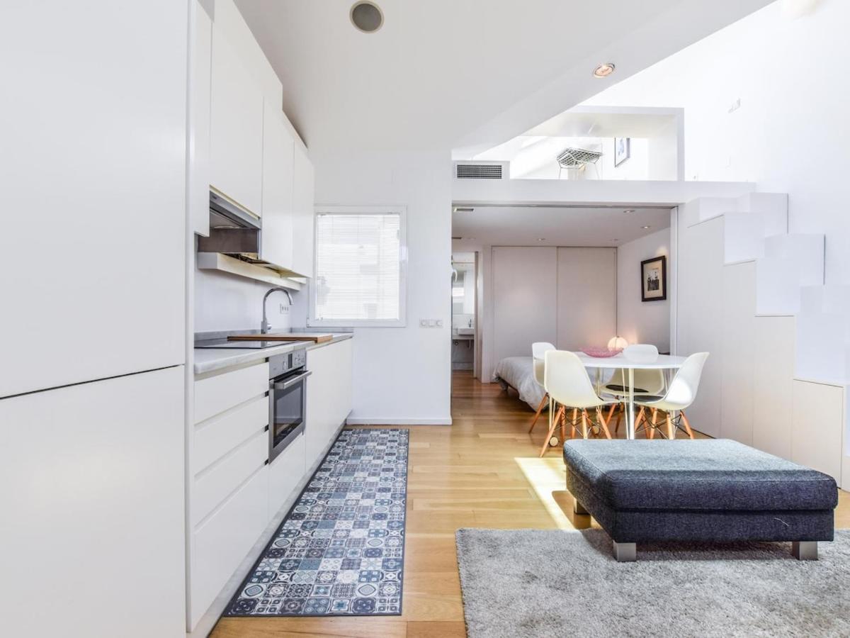 Apartamento De Diseno De Lujo En Lavapies Alquiler Temporal Madrid Dış mekan fotoğraf
