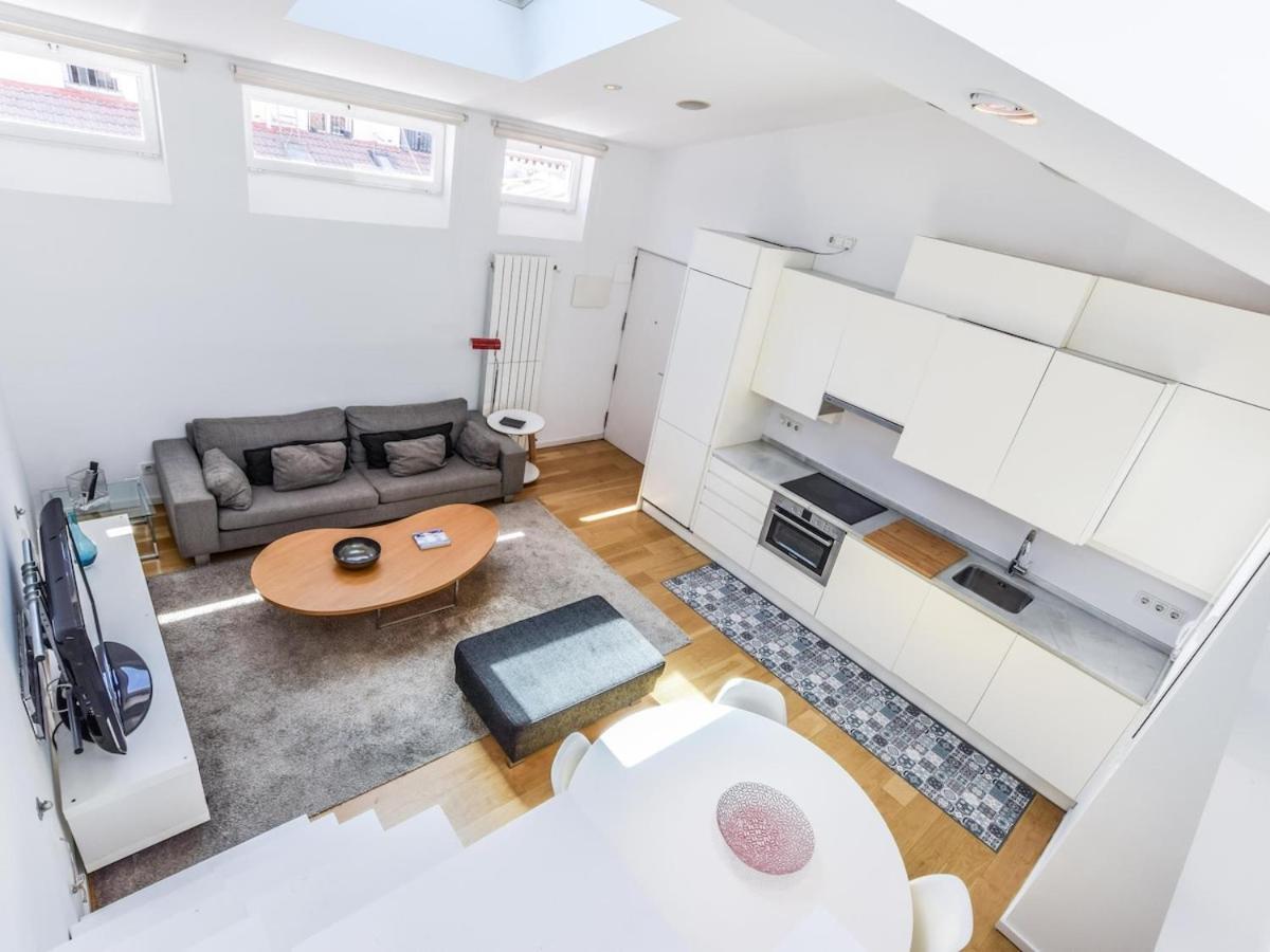 Apartamento De Diseno De Lujo En Lavapies Alquiler Temporal Madrid Dış mekan fotoğraf