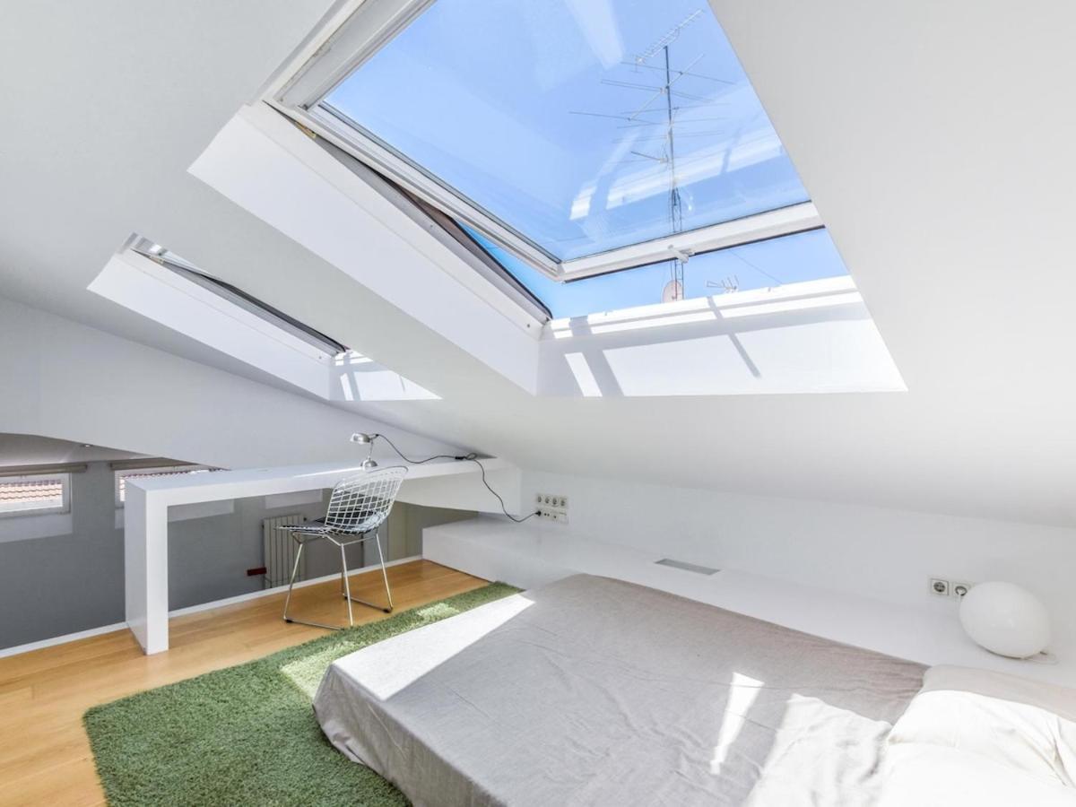 Apartamento De Diseno De Lujo En Lavapies Alquiler Temporal Madrid Dış mekan fotoğraf