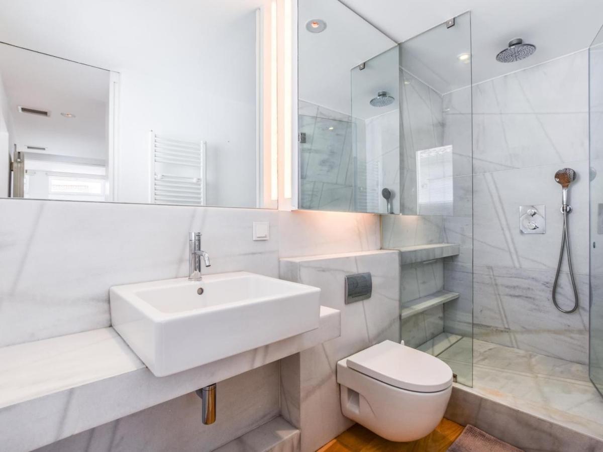 Apartamento De Diseno De Lujo En Lavapies Alquiler Temporal Madrid Dış mekan fotoğraf